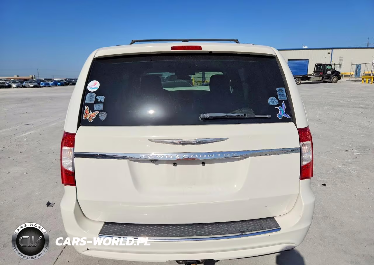 2013 Chrysler Town & Country Touring VIN:2C4RC1BG1DR539592 - 6