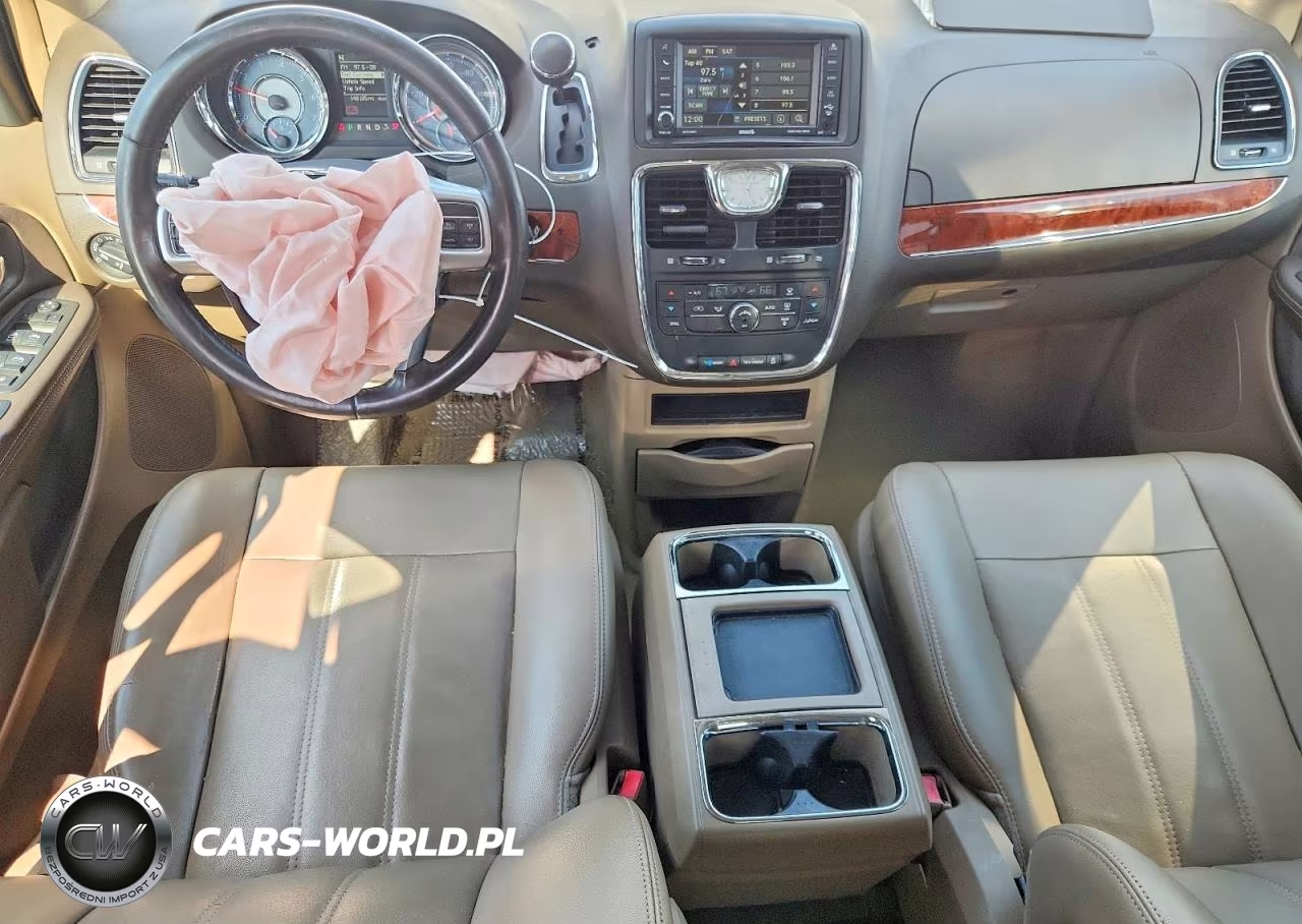 2013 Chrysler Town & Country Touring VIN:2C4RC1BG1DR539592 - 8