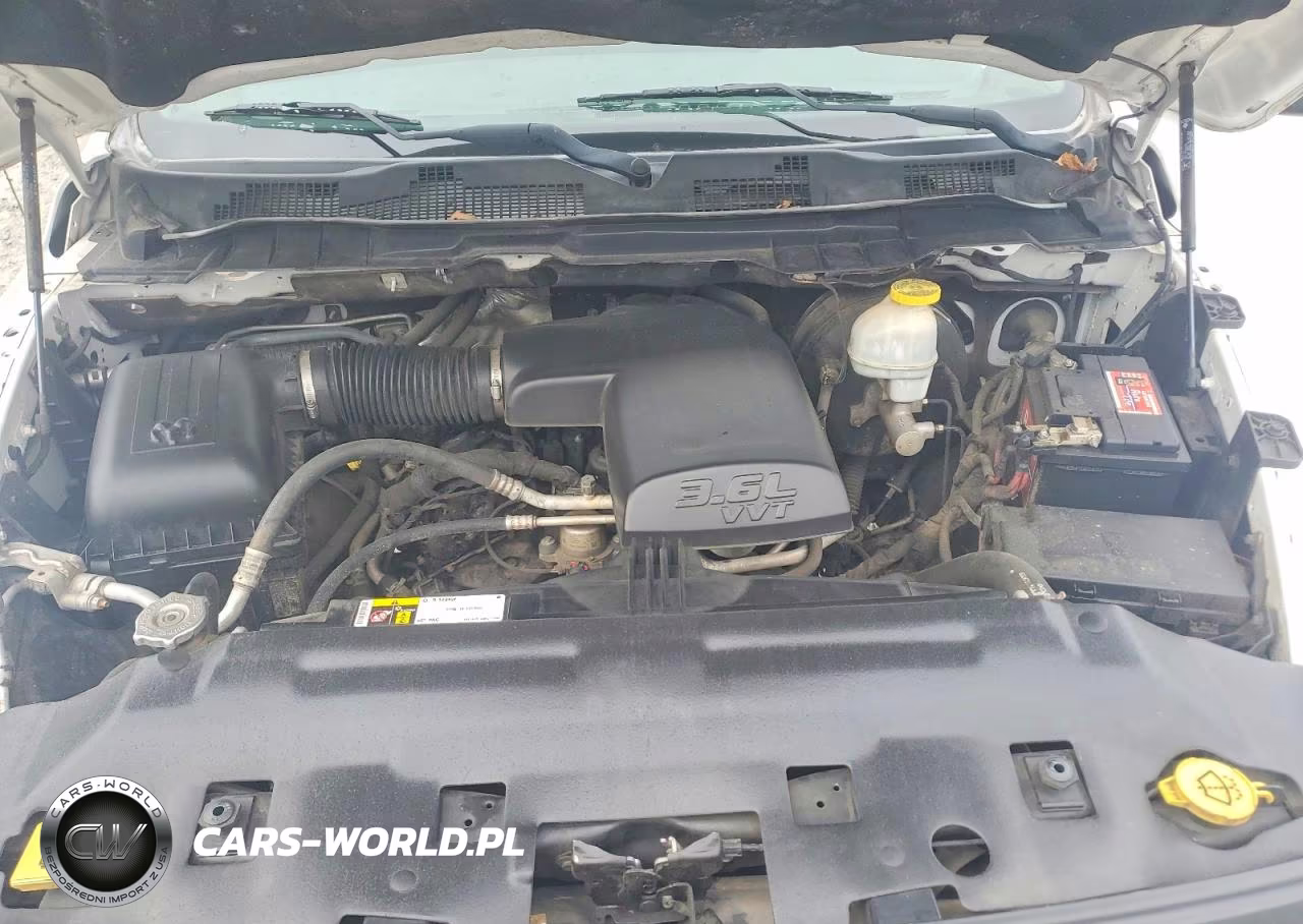 2019 Ram 1500 Classic Tradesman VIN:1C6RR7FG2KS706296 - 11