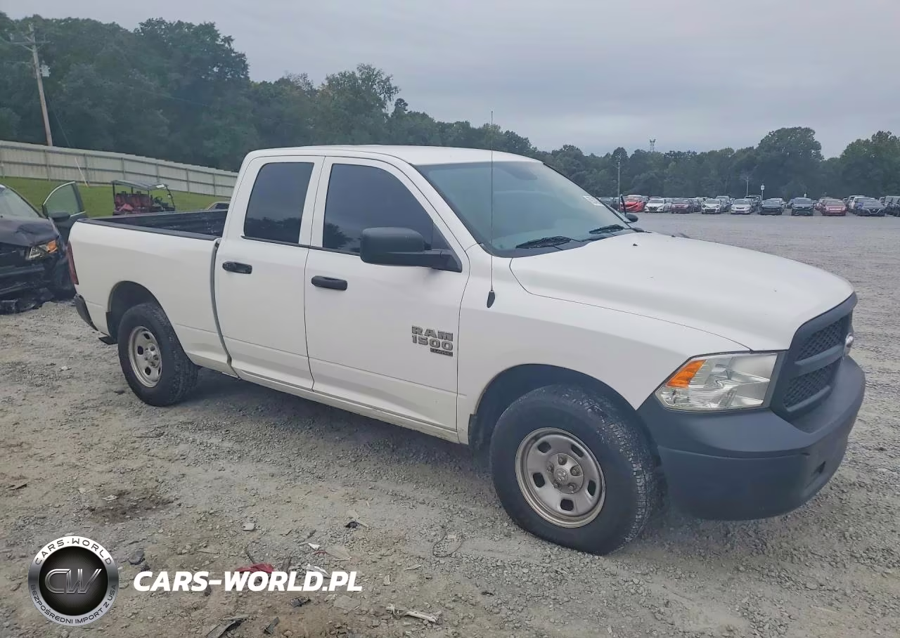 2019 Ram 1500 Classic Tradesman VIN:1C6RR7FG2KS706296 - 4