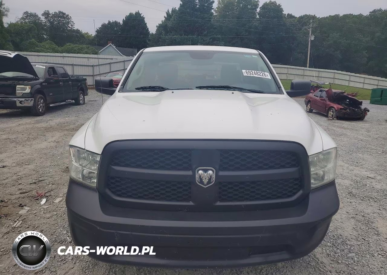 2019 Ram 1500 Classic Tradesman VIN:1C6RR7FG2KS706296 - 5