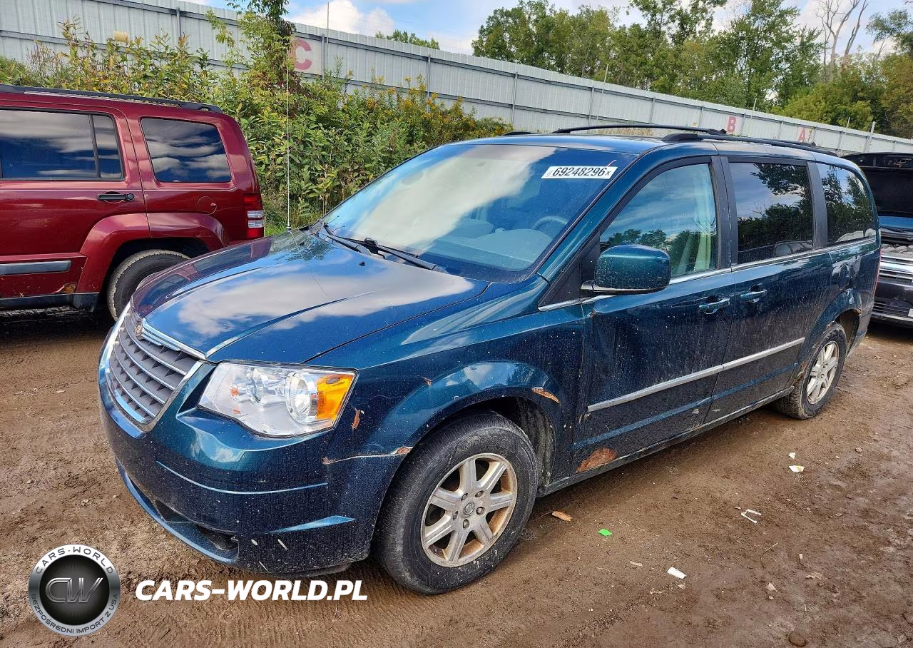 2009 Chrysler Town & Country Touring