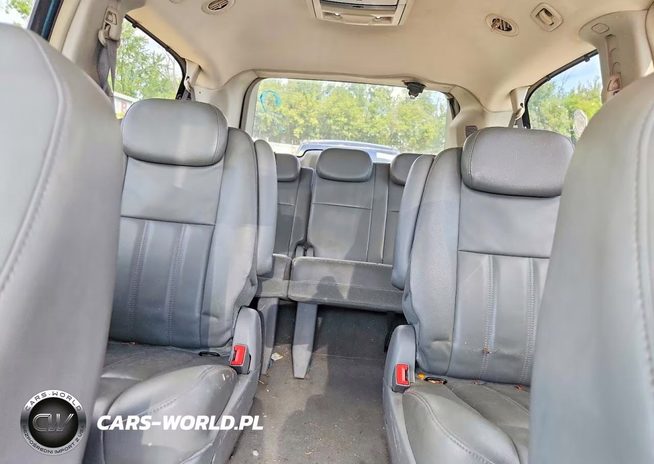2009 Chrysler Town & Country Touring VIN:2A8HR54109R536211 - 10