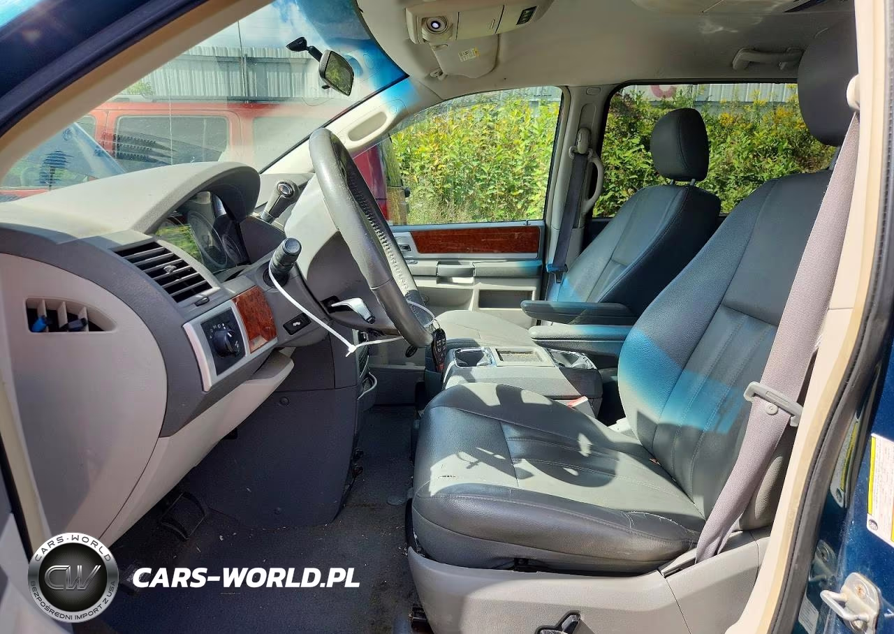 2009 Chrysler Town & Country Touring VIN:2A8HR54109R536211 - 7