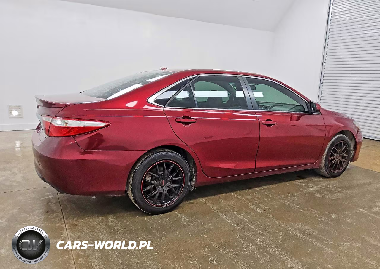 2017 Toyota Camry Se VIN:4T1BF1FK1HU697846 - 3