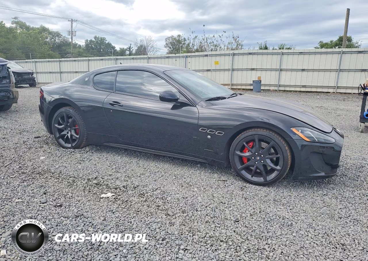 2014 Maserati Granturismo S VIN:ZAM45VLA6E0089855 - 4