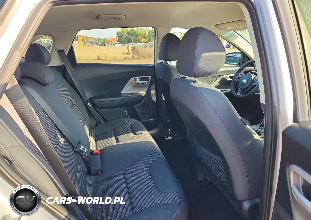 2017 Kia Niro Fe VIN:KNDCB3LC7H5047877 - 10