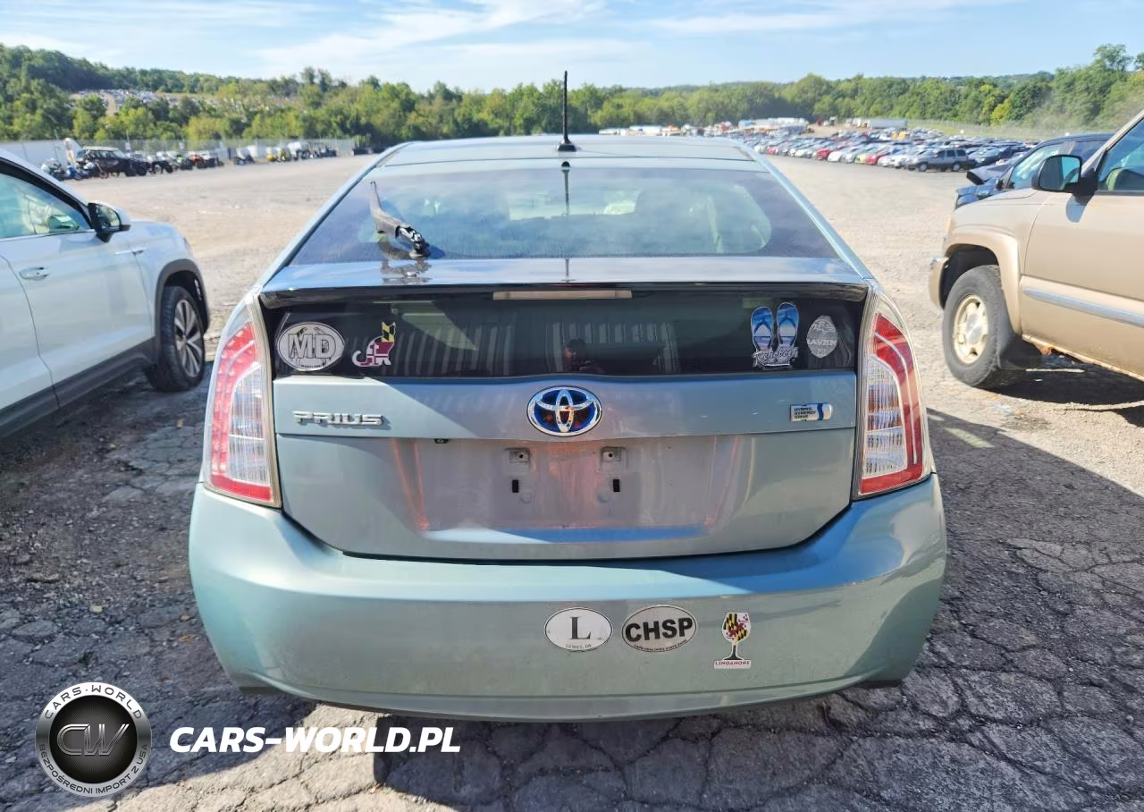 2015 Toyota Prius Four VIN:JTDKN3DU9F2002948 - 6