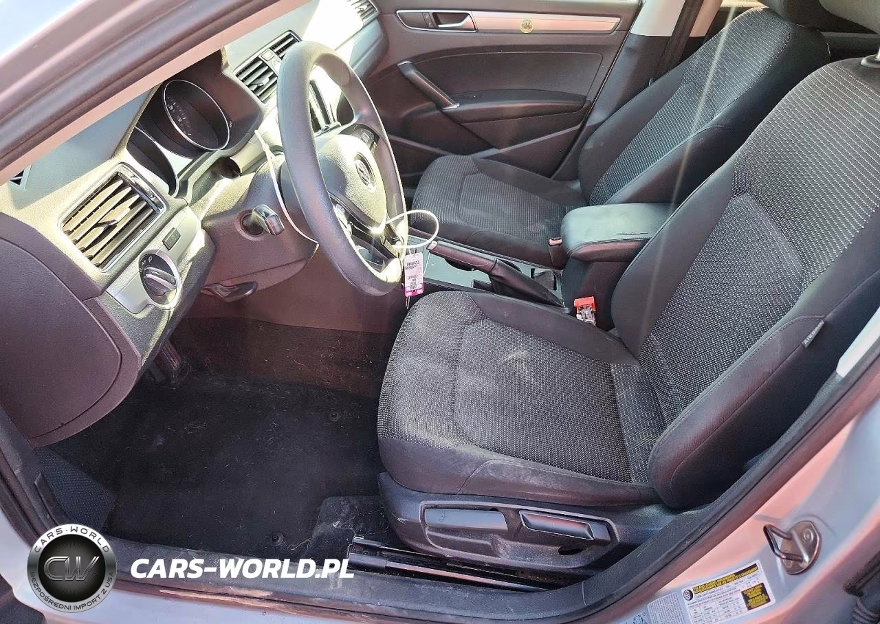 2016 Volkswagen Passat S VIN:1VWAT7A3XGC039858 - 7