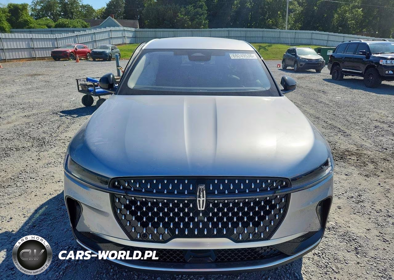 2026 Lincoln Nautilus Premiere VIN:5LMPJ8JA3TJ041621 - 5