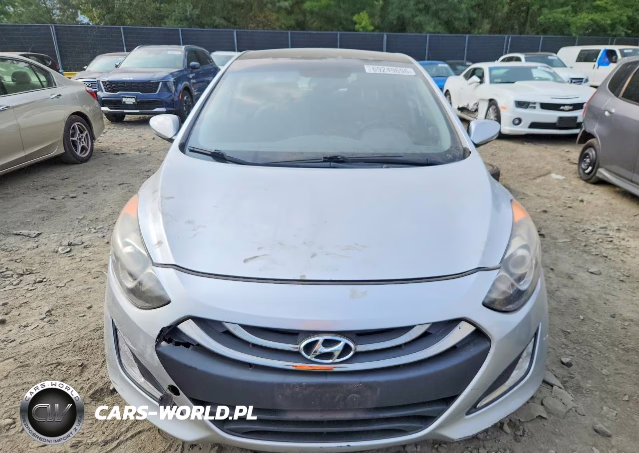 2013 Hyundai Elantra Gt Base VIN:KMHD35LE9DU126218 - 5
