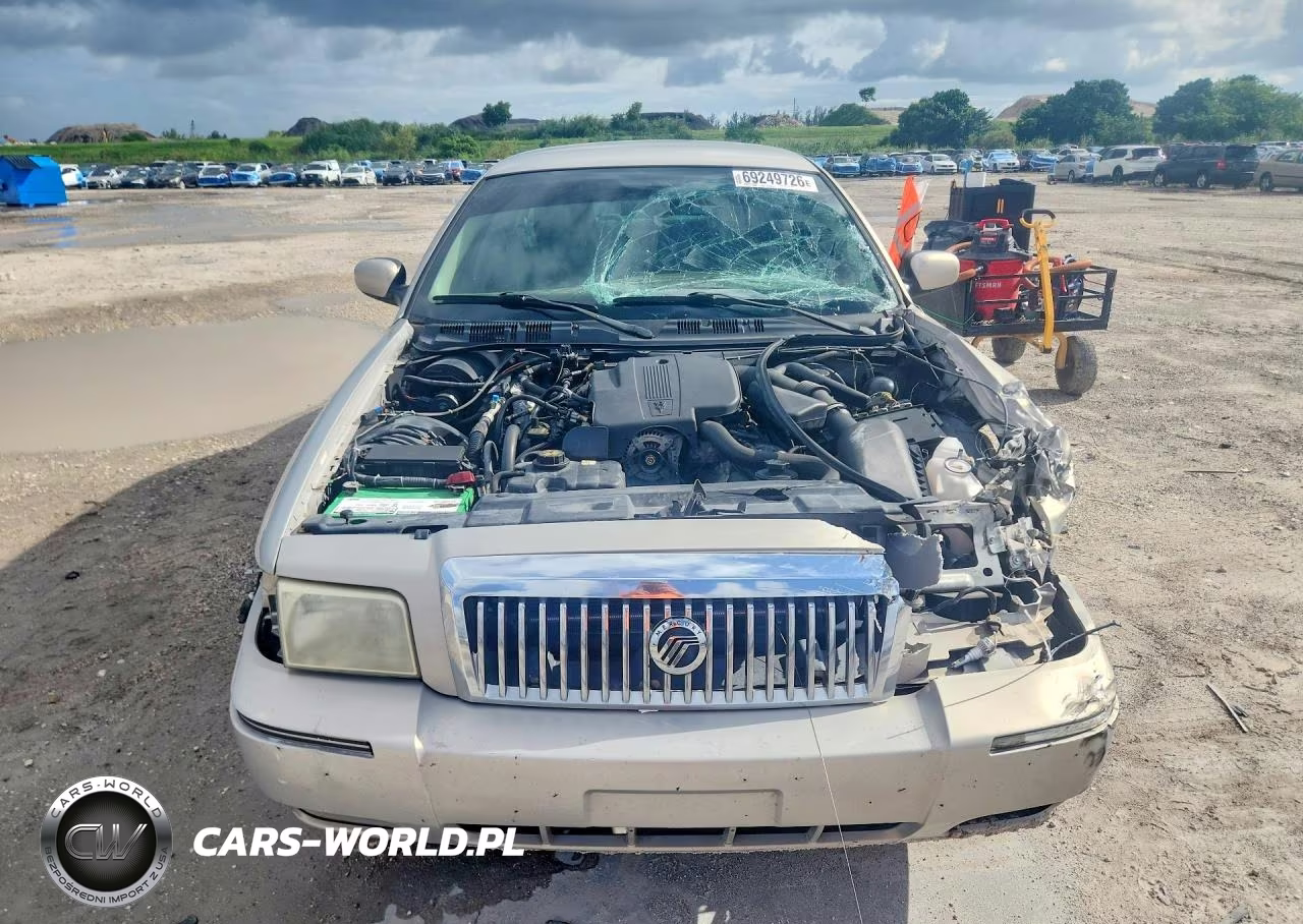2010 Mercury Grand Marquis Ls VIN:2MEBM7FVXAX606917 - 5