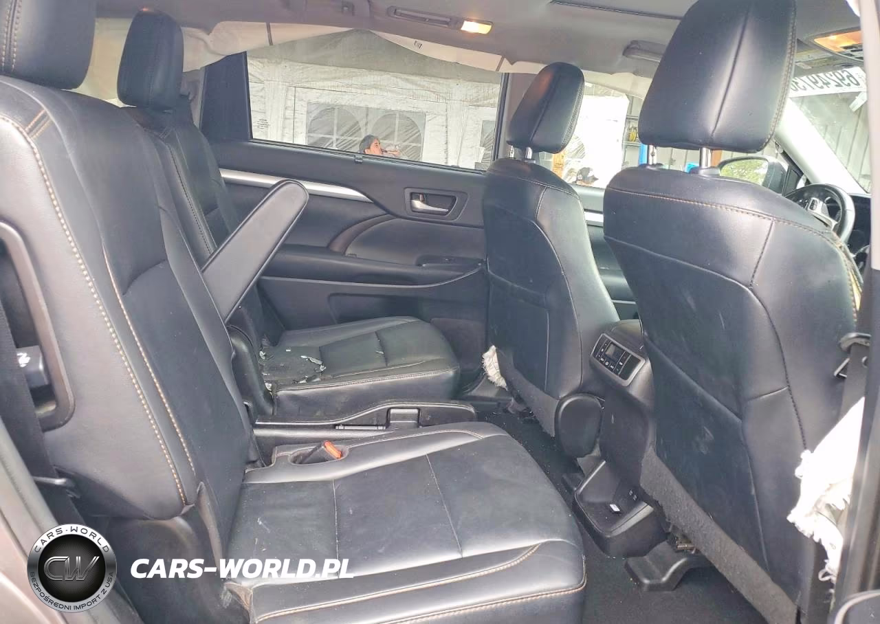 2019 Toyota Highlander Xle VIN:5TDJZRFH5KS593222 - 10
