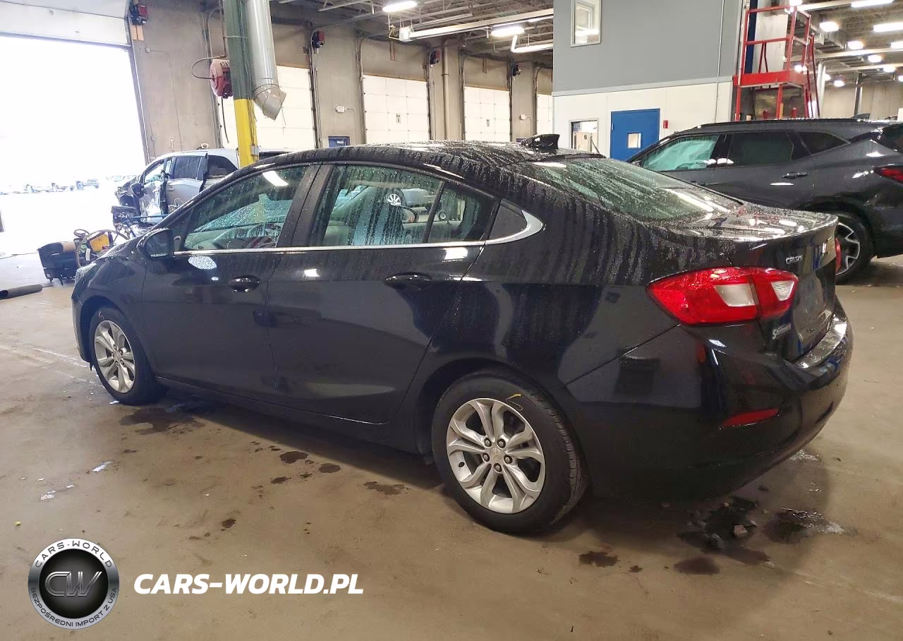 2019 Chevrolet Cruze Lt VIN:1G1BE5SM2K7100305 - 2