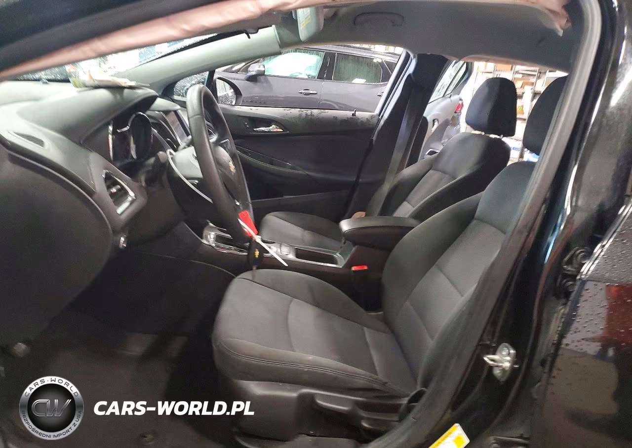2019 Chevrolet Cruze Lt VIN:1G1BE5SM2K7100305 - 7