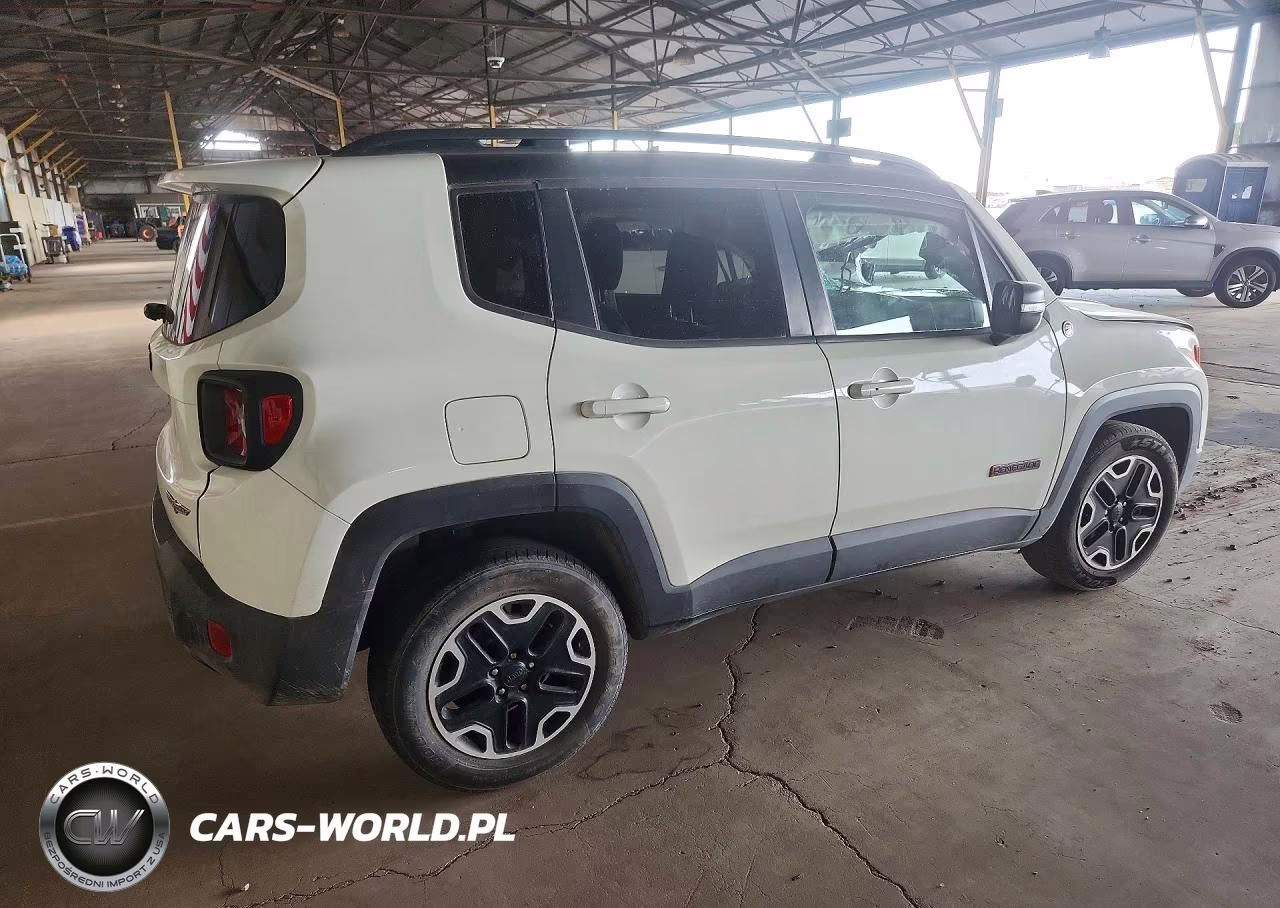 2016 Jeep Renegade Trailhawk VIN:ZACCJBCT3GPE07424 - 3