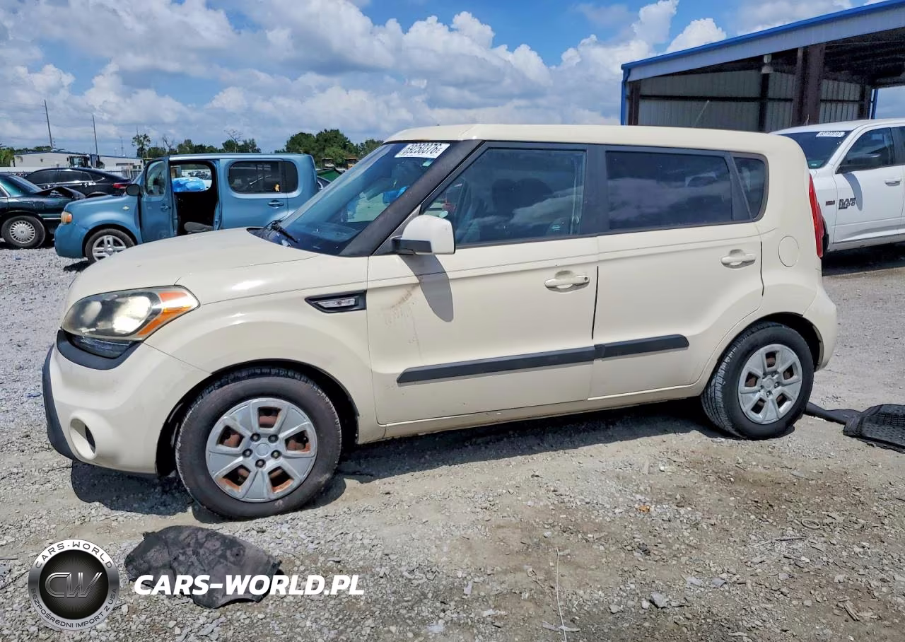 2013 Kia Soul Base VIN:KNDJT2A51D7756113 - 1