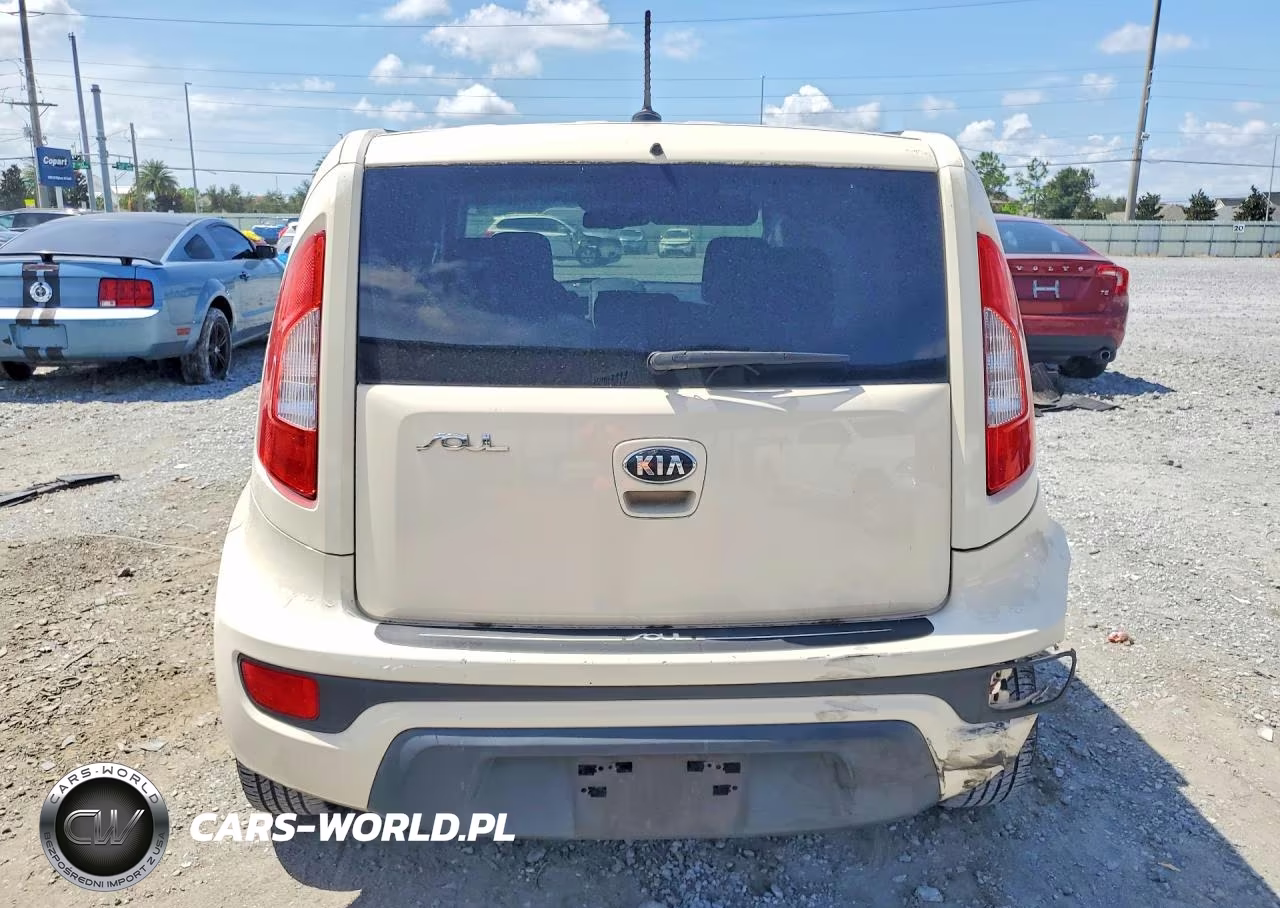 2013 Kia Soul Base VIN:KNDJT2A51D7756113 - 6
