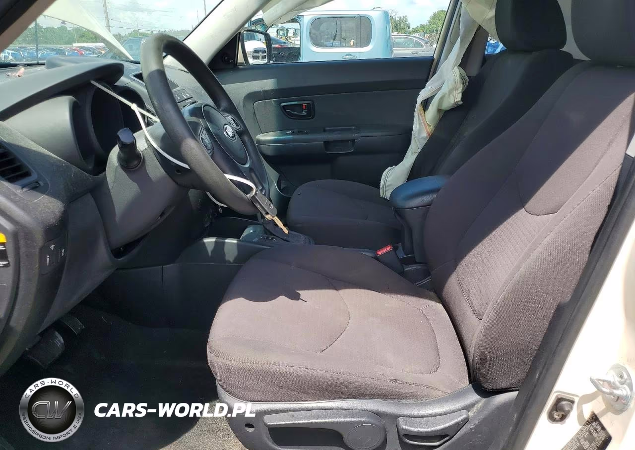 2013 Kia Soul Base VIN:KNDJT2A51D7756113 - 7