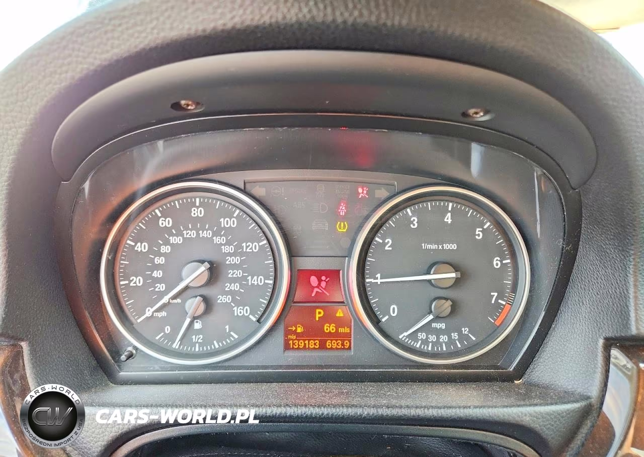 2011 BMW 328 Xi VIN:WBAPK7C54BF196501 - 9