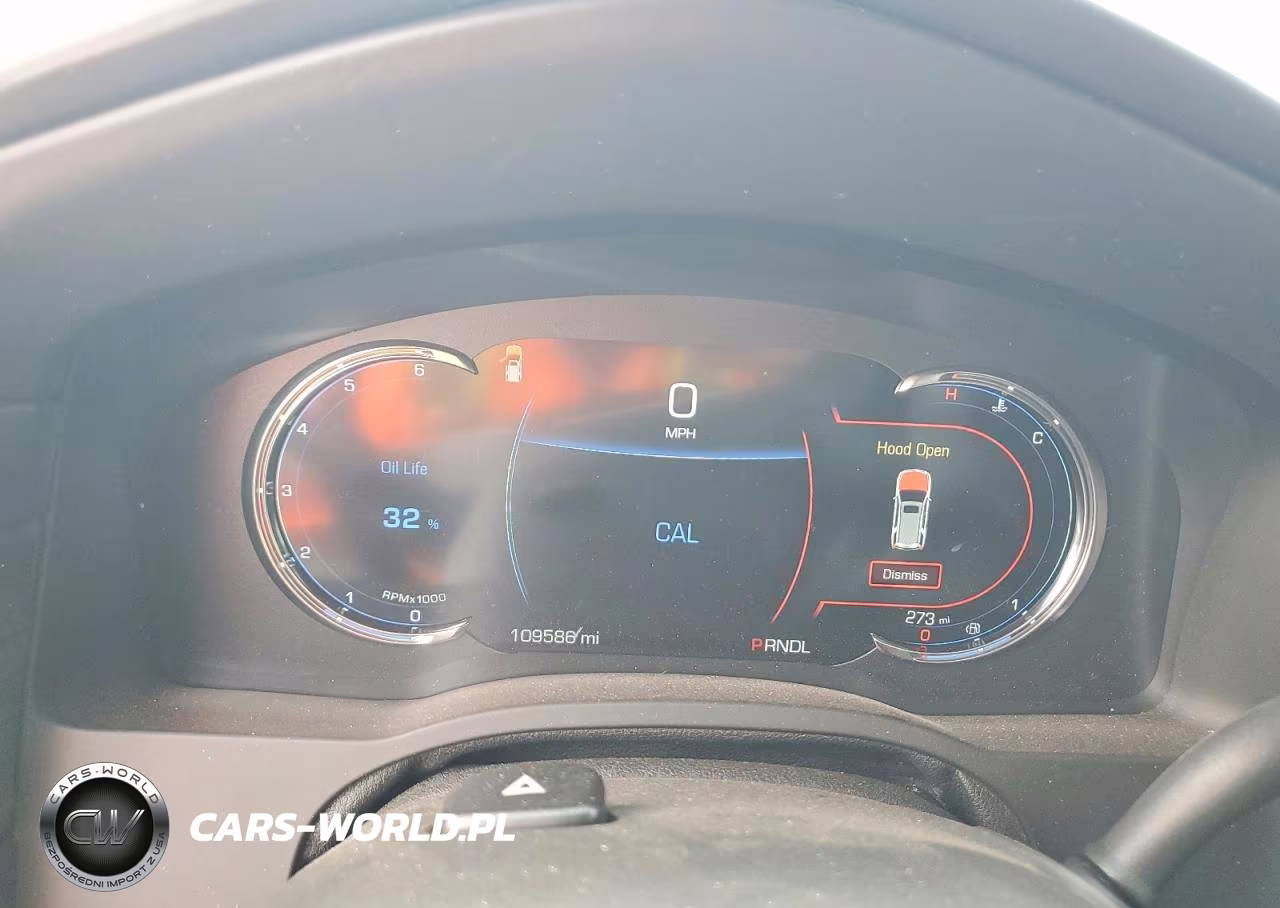 2018 Cadillac Escalade Platinum VIN:1GYS4DKJ8JR158815 - 9