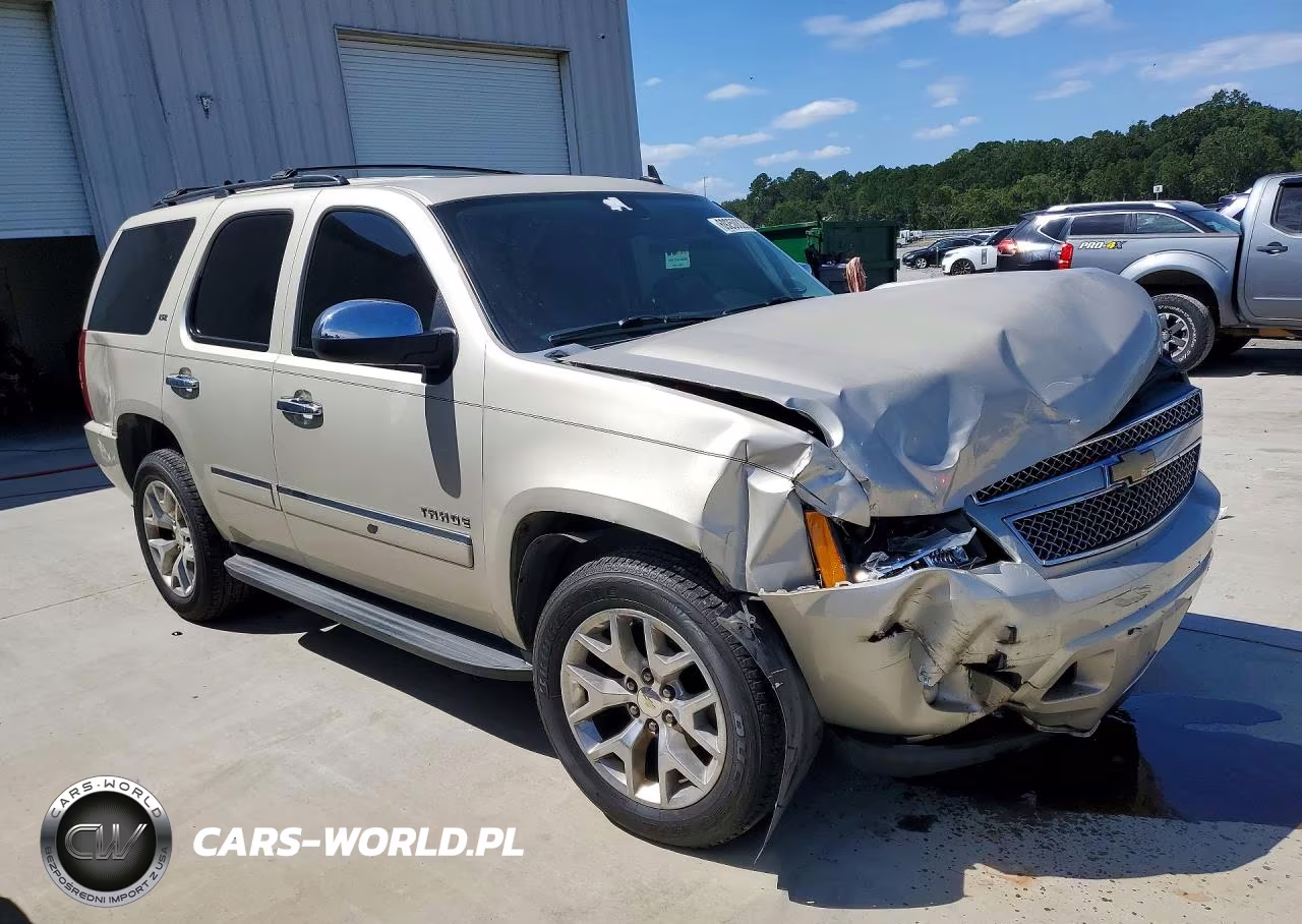 2013 Chevrolet Tahoe C1500 Ltz VIN:1GNSCCE03DR181839 - 4