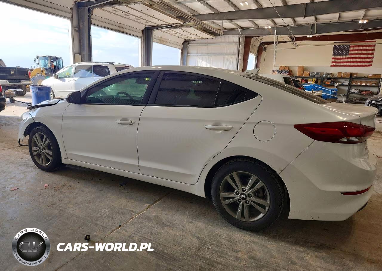 2018 Hyundai Elantra Sel VIN:5NPD84LF4JH221168 - 2