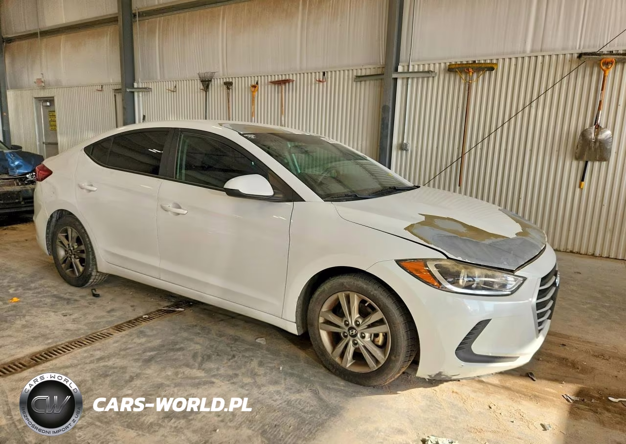 2018 Hyundai Elantra Sel VIN:5NPD84LF4JH221168 - 4