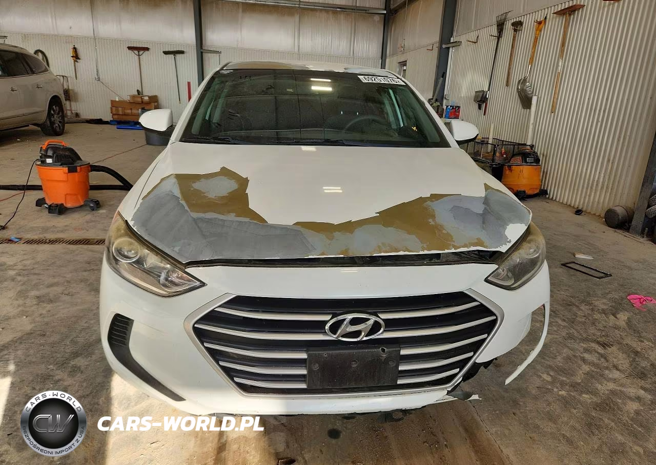 2018 Hyundai Elantra Sel VIN:5NPD84LF4JH221168 - 5