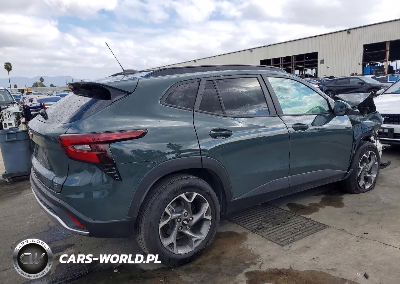 2025 Chevrolet Trax 1Lt VIN:KL77LHEP0SC319360 - 3