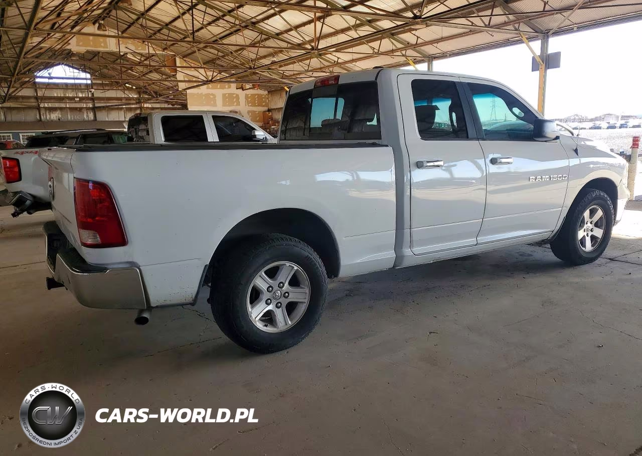 2011 Dodge Ram 1500 VIN:1D7RB1GP3BS692861 - 3