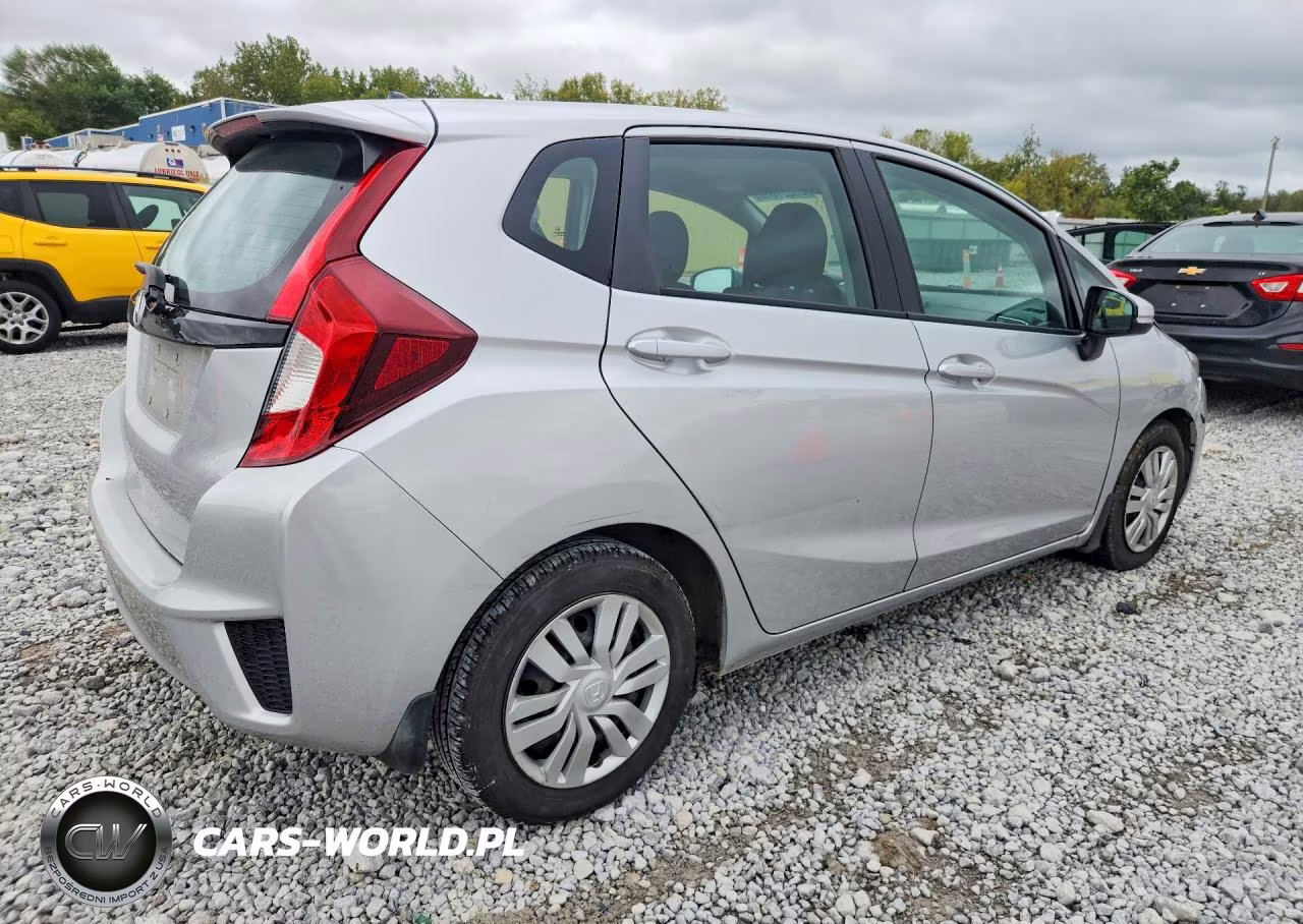2015 Honda Fit Lx VIN:3HGGK5H56FM709237 - 3