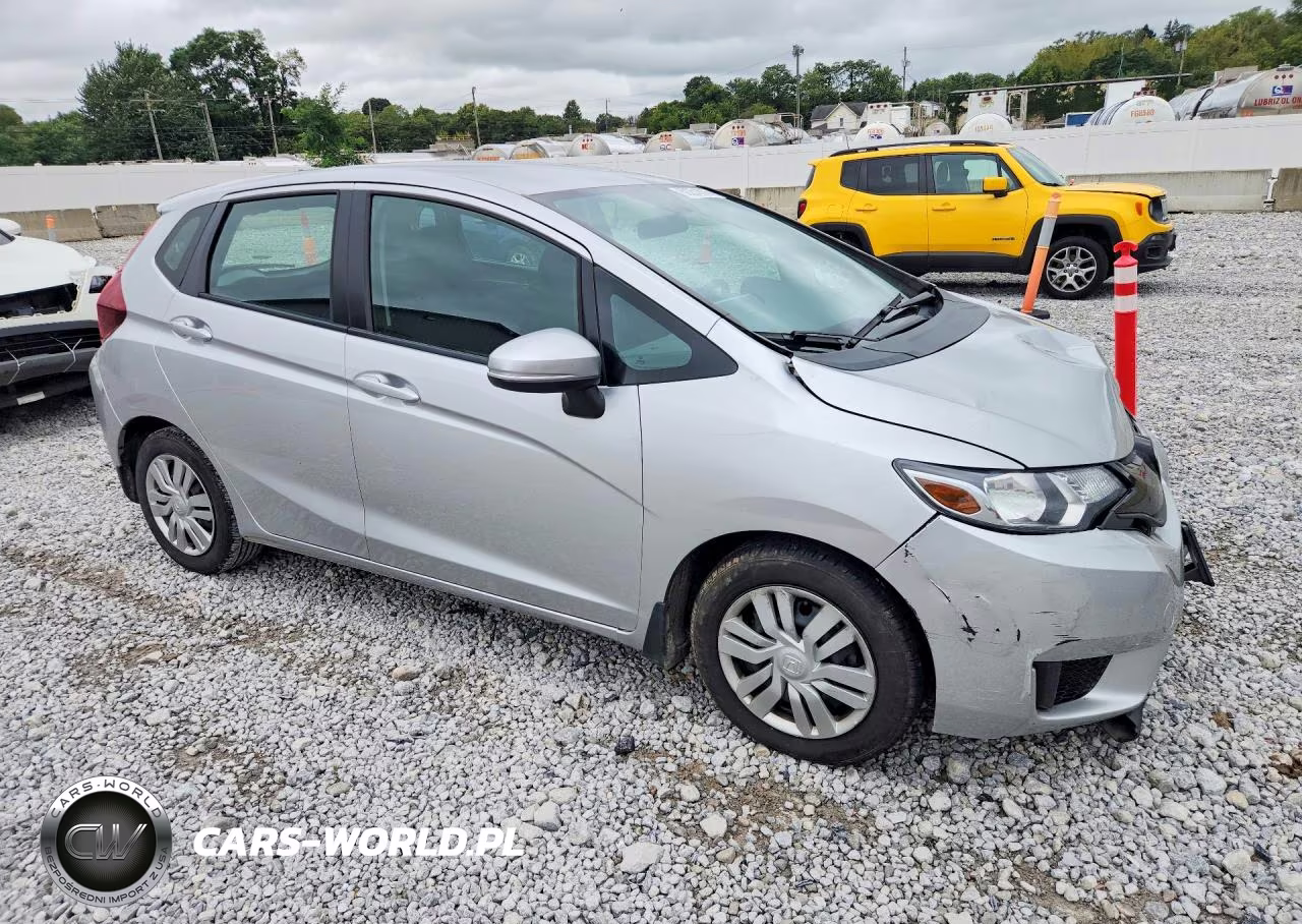 2015 Honda Fit Lx VIN:3HGGK5H56FM709237 - 4
