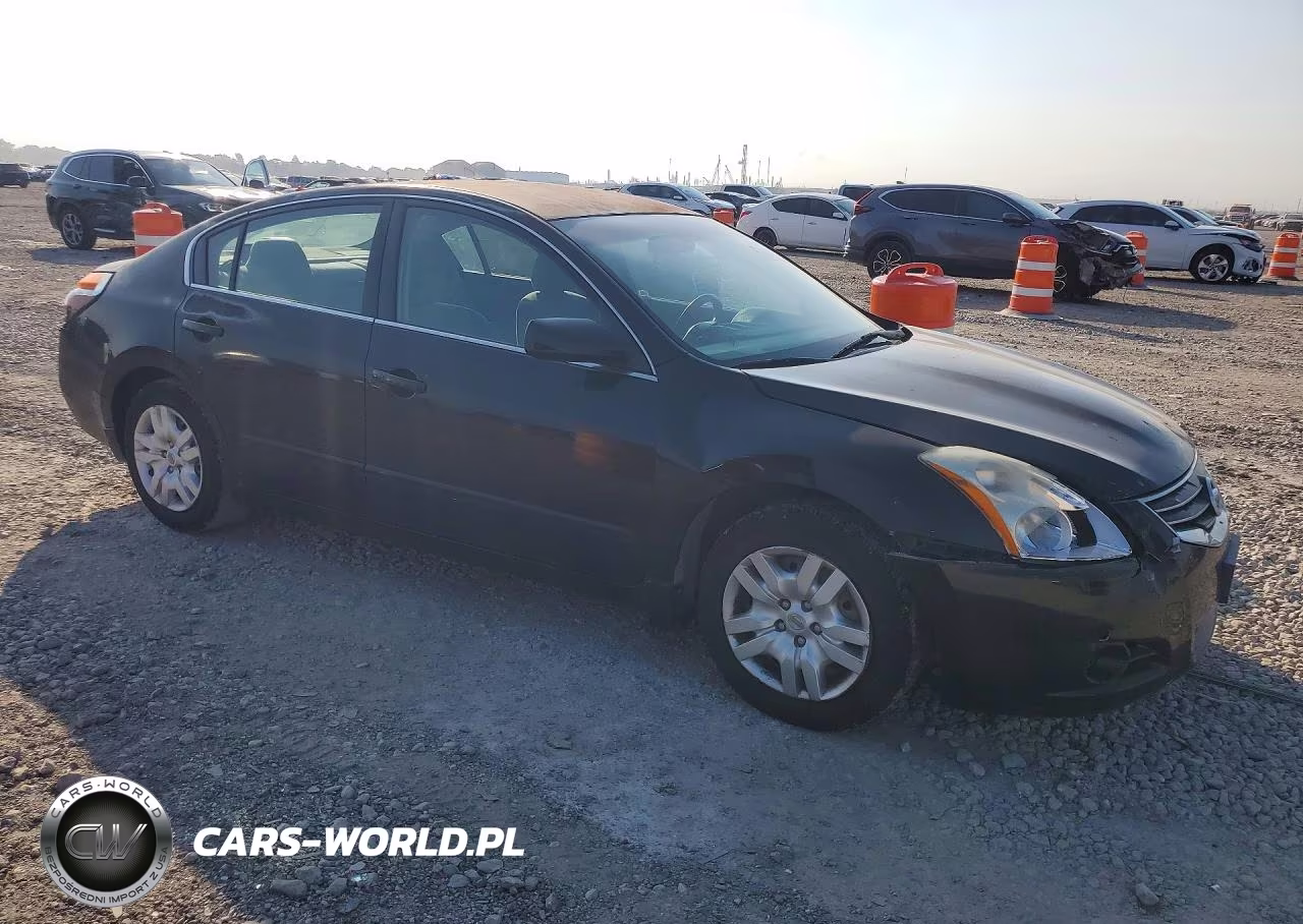 2012 Nissan Altima 2.5 VIN:1N4AL2AP9CN437835 - 4