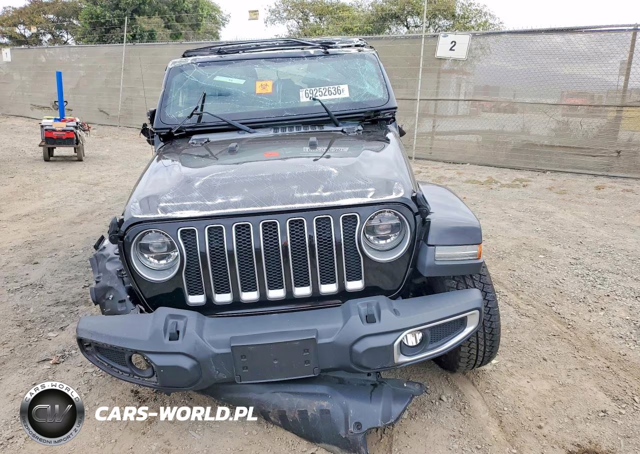 2018 Jeep Wrangler Unlimited Sahara VIN:1C4HJXEG7JW190294 - 5
