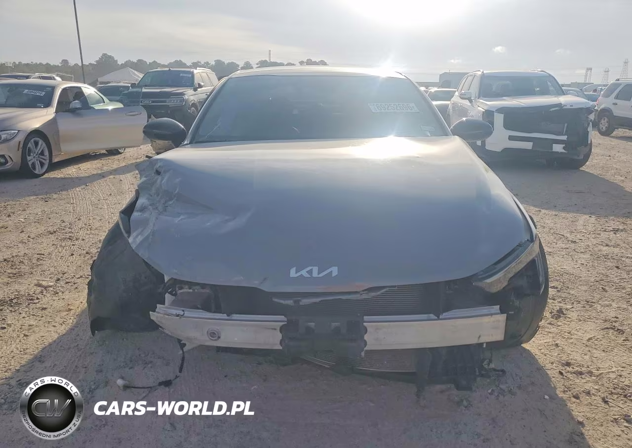 2025 Kia K5 Gt Line VIN:KNAG64J7XS5297393 - 5