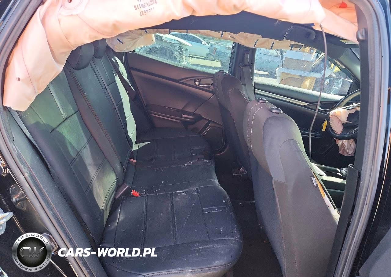 2018 Honda Civic Sport VIN:SHHFK7H4XJU417616 - 10