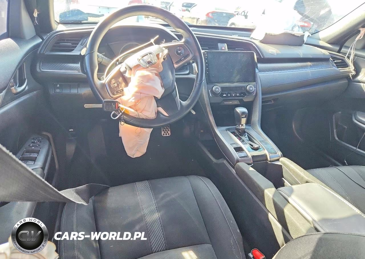 2018 Honda Civic Sport VIN:SHHFK7H4XJU417616 - 8