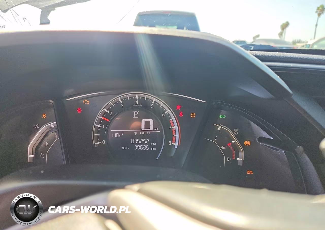 2018 Honda Civic Sport VIN:SHHFK7H4XJU417616 - 9