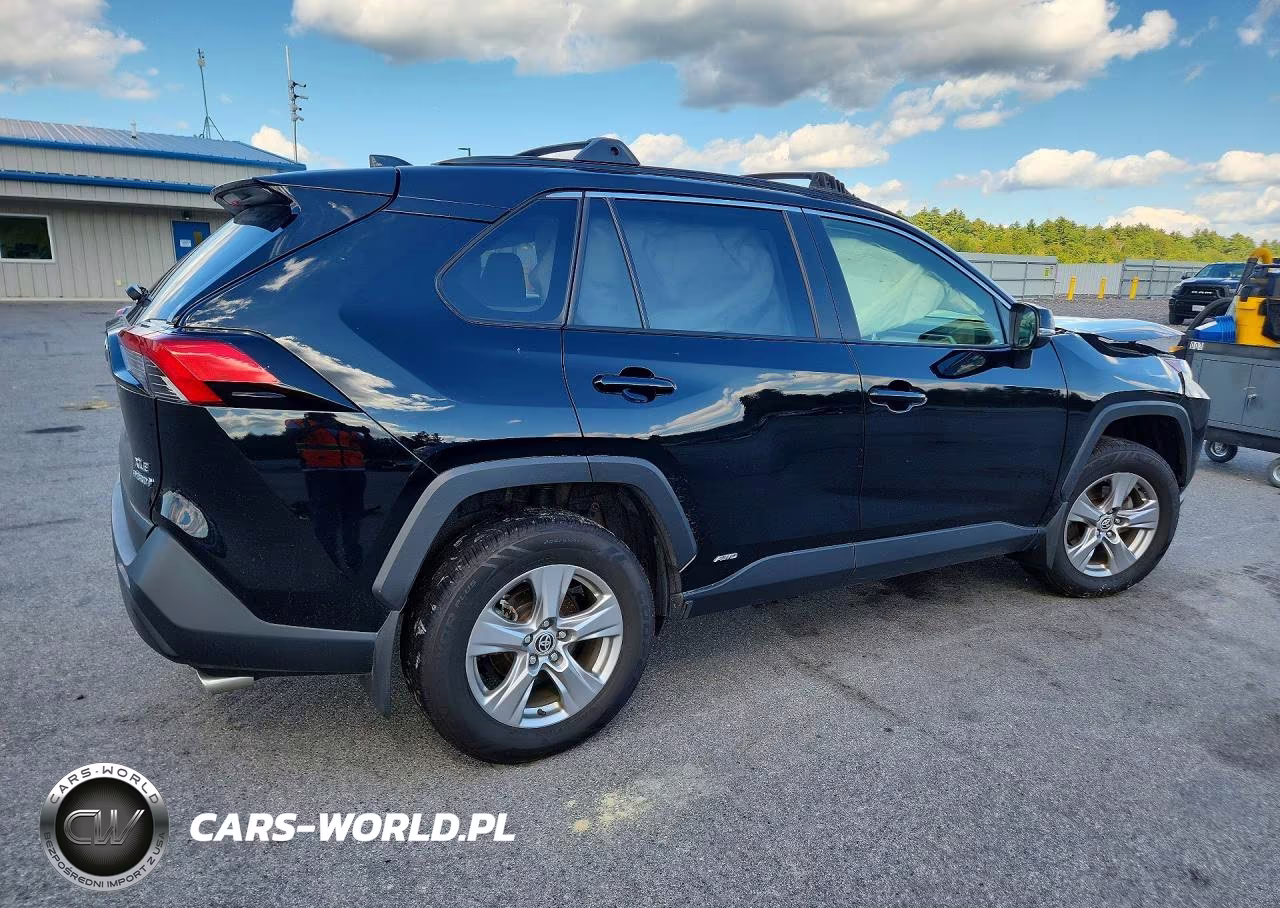 2024 Toyota Rav4 Hybrid Xle VIN:JTMRWRFV0RD237736 - 3