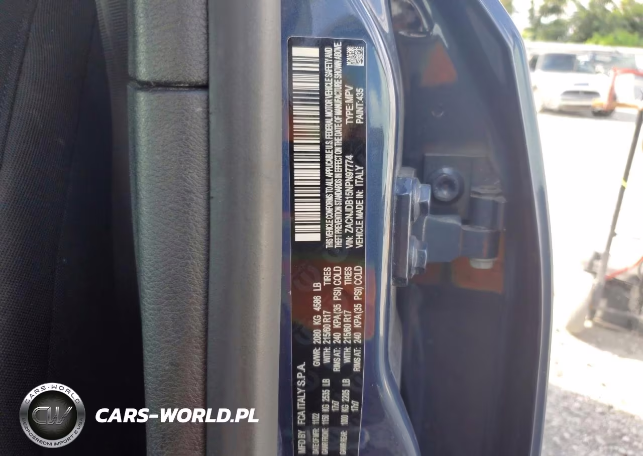 2022 Jeep Renegade Latitude VIN:ZACNJDB15NPN97774 - 13