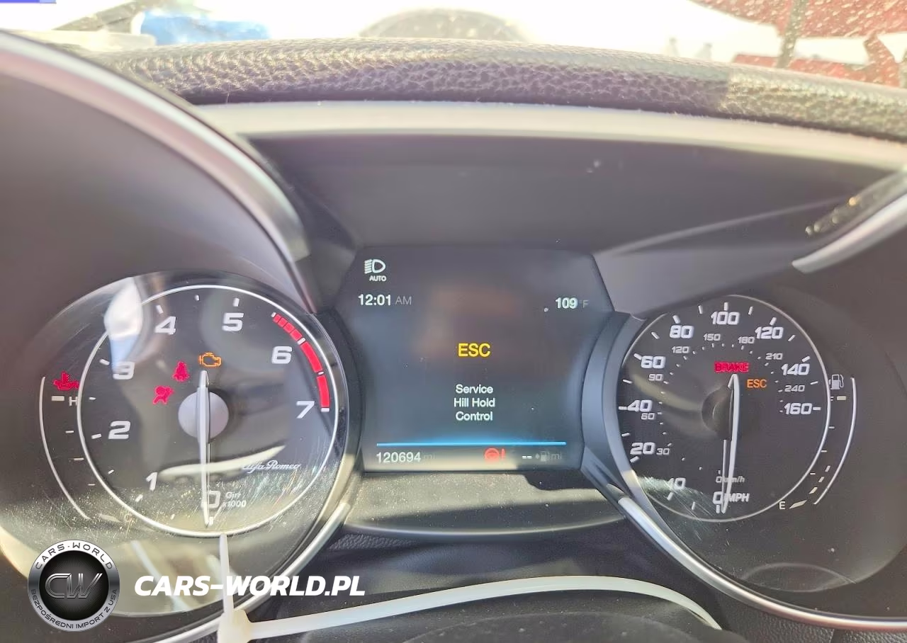 2017 Alfa Romeo Giulia Ti VIN:ZARFAECN0H7543661 - 9