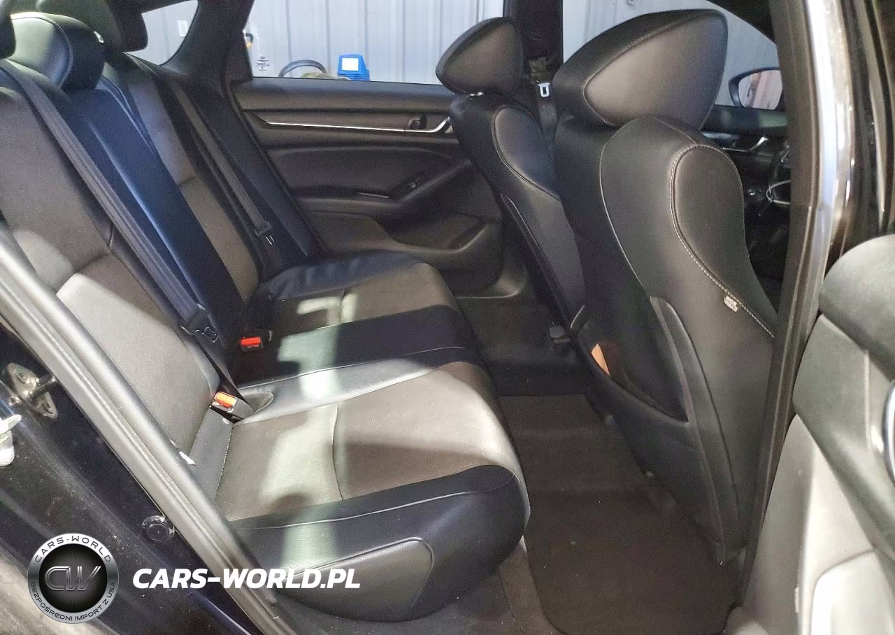 2018 Honda Accord Sport VIN:1HGCV1F34JA068093 - 10