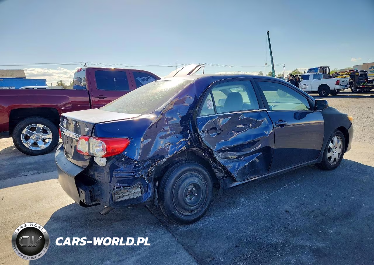 2013 Toyota Corolla Le VIN:5YFBU4EE0DP185350 - 3