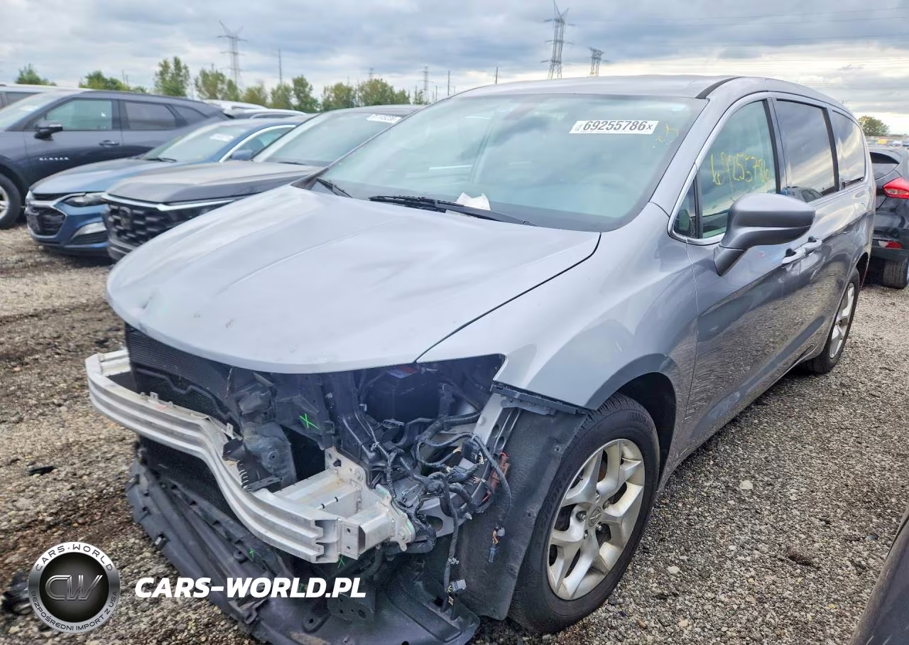 2018 Chrysler Pacifica Touring Plus