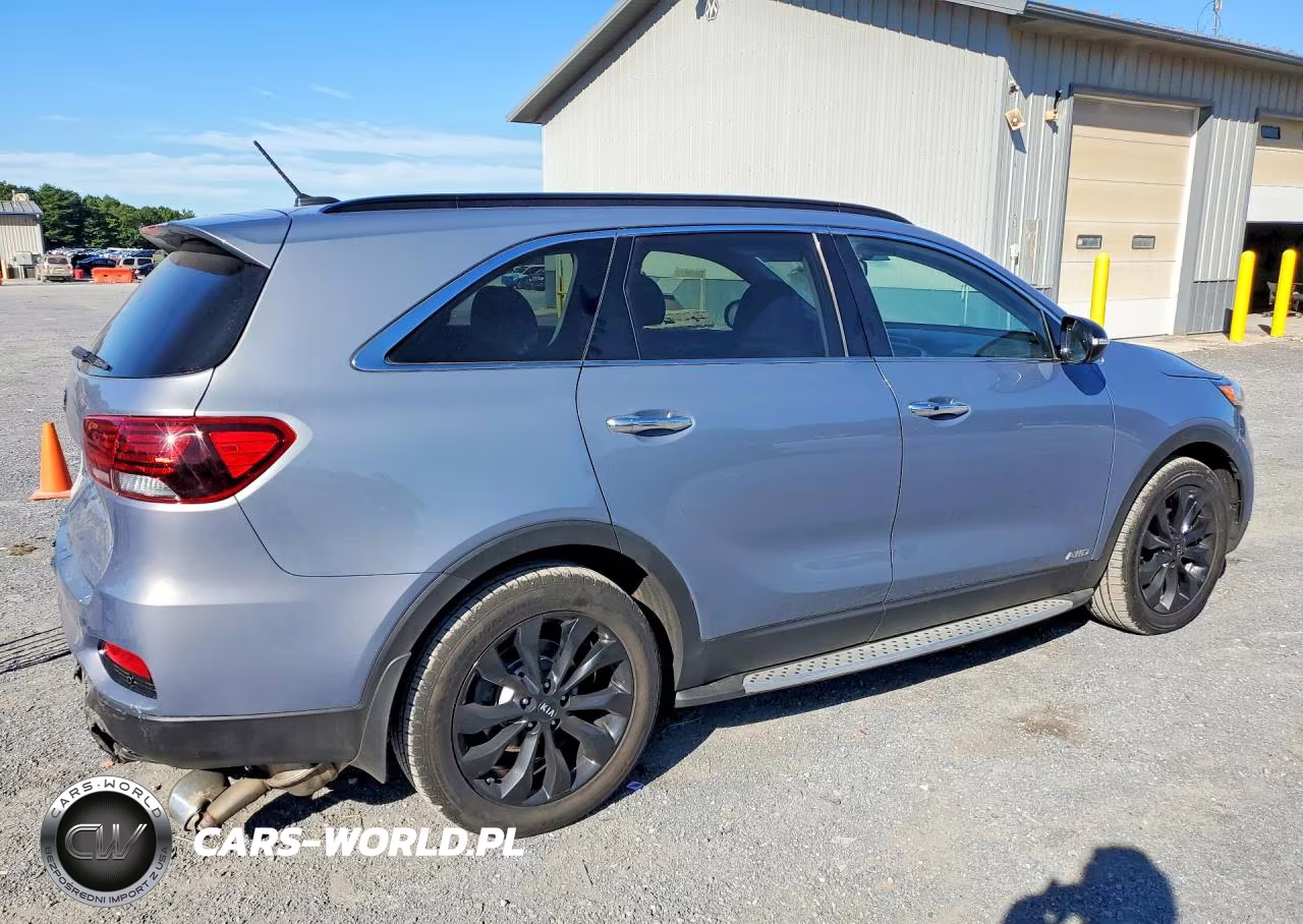 2020 Kia Sorento S VIN:5XYPGDA57LG642919 - 3