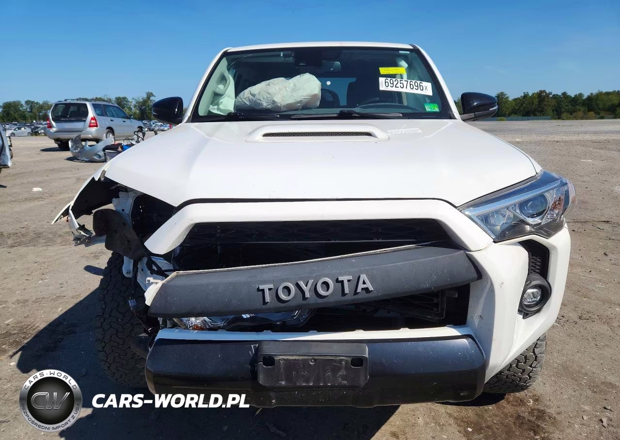 2021 Toyota 4Runner Venture Edition VIN:JTEHU5JR0M5945634 - 5