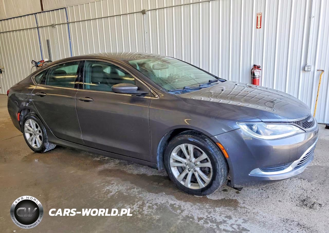 2015 Chrysler 200 Limited VIN:1C3CCCAB2FN705002 - 4