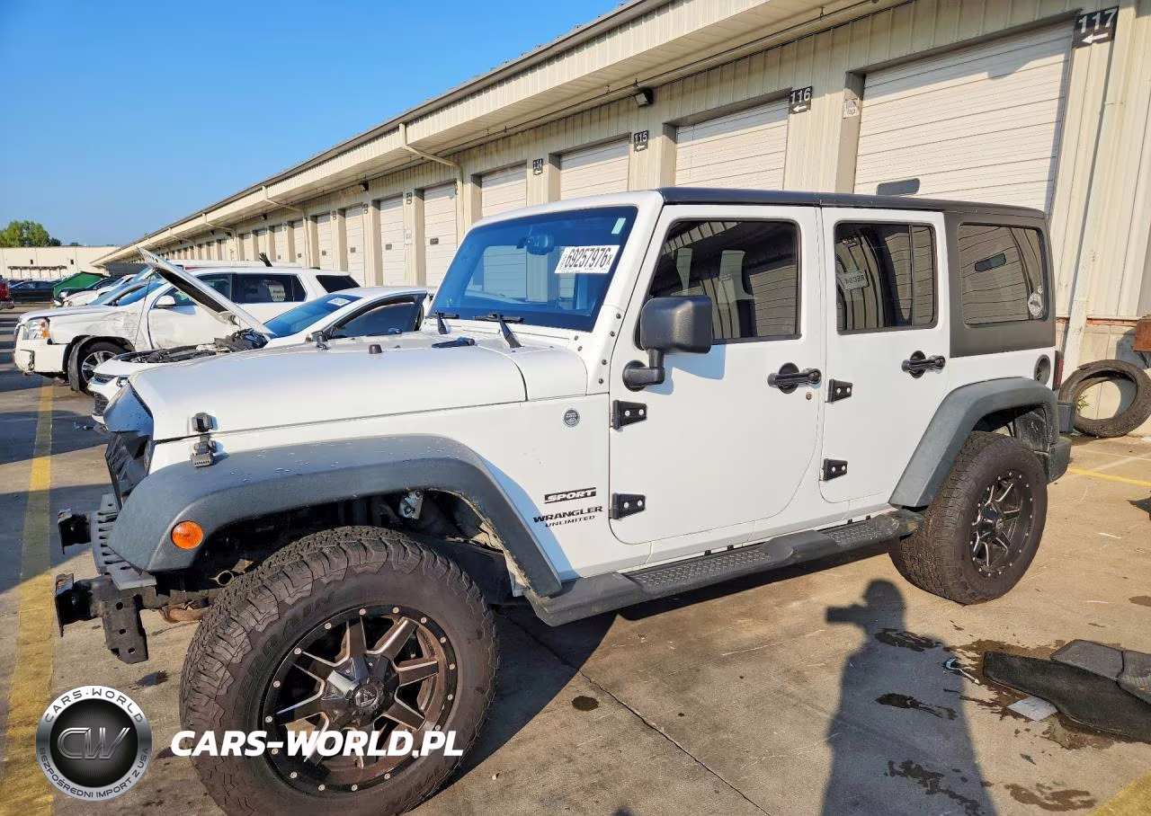2014 Jeep Wrangler Unlimited Sport VIN:1C4BJWDGXEL116084 - 1