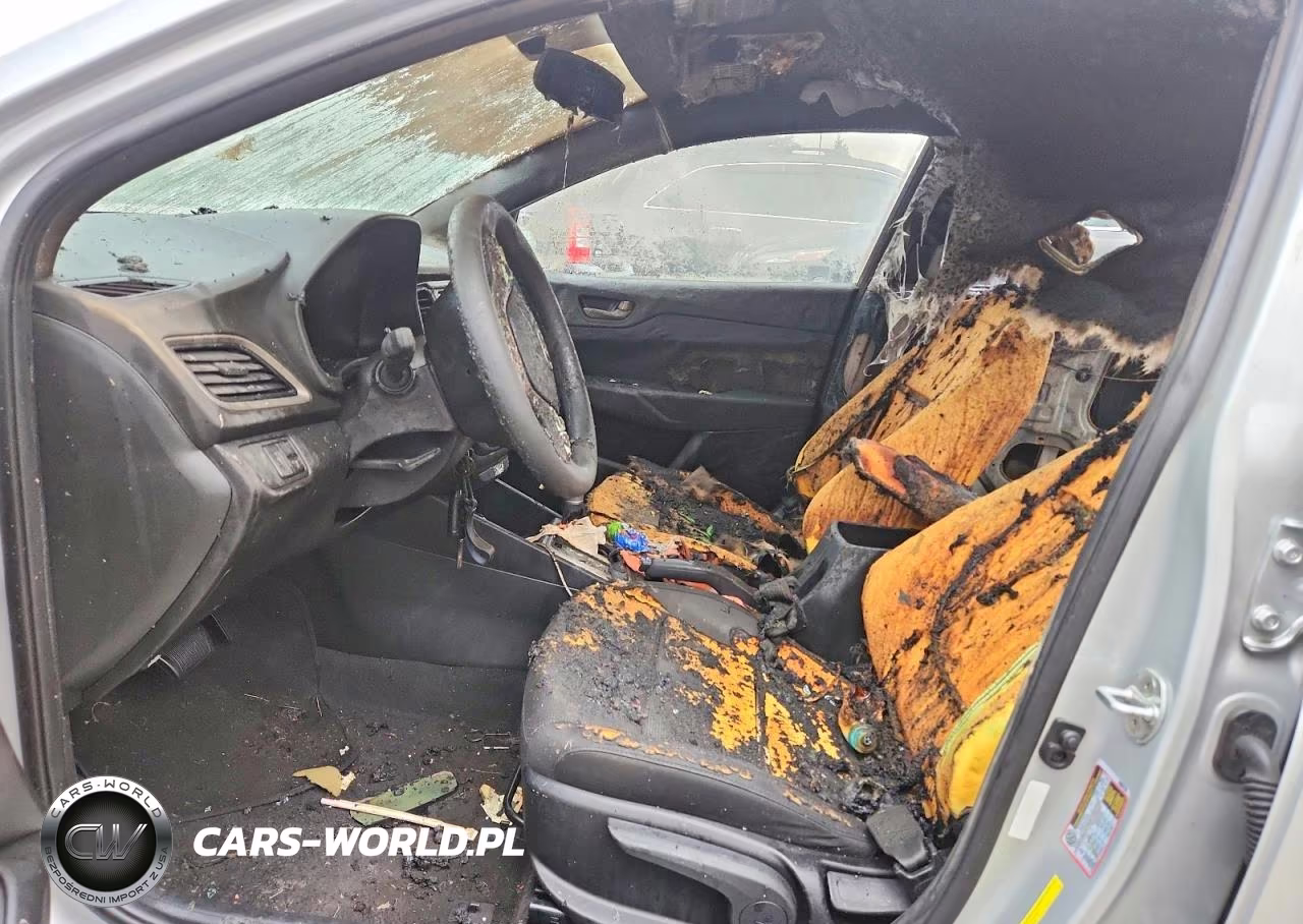 2019 Hyundai Accent Sel VIN:3KPC24A33KE066320 - 7